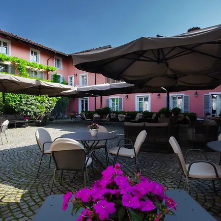 Relais D'amelia Hotel