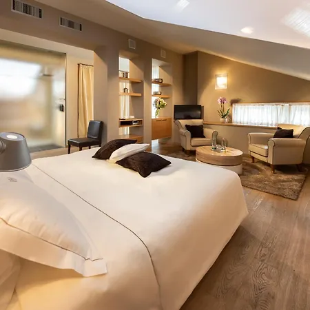 Relais D'amelia Hotel Benevello