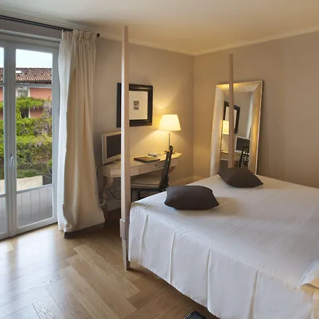 Villa Relais D'amelia Benevello