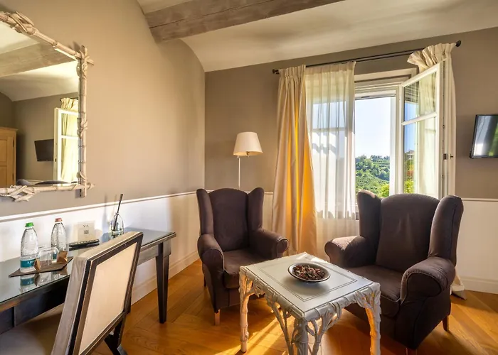 Villa Relais D'amelia Benevello